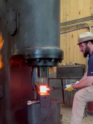 A post by @deerlick_ridge_forge on TikTok caption: Welding up some Damascus with the Housemade Apollo forge and the big Chanbersburg! #fyp 