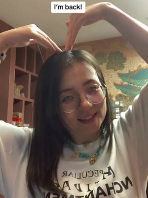 A post by @dh_crystal_factory on TikTok caption: I’m back everybody!Really very happy can do the live with u again🥰We do the DIY beads on this account now@Beadsdance DIY I will live at about 9:00 EST time.See you 😘#livestream #crystals #wholesale #beadsdance DIY#DIY#jewelry 