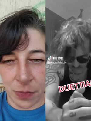 A post by @simonaofficial1 on TikTok caption: #duetto con @il ciuffo👑 delle👑 dediche 😘