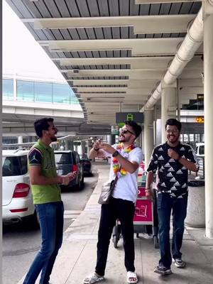 A post by @manavchalana on TikTok caption: Back On Tiktok❤️🇨🇦 TORONTO TERA YAAR KUDE 😍#manavchalana #manavism 