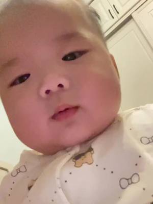 A post by @cutebabyloveyang on TikTok caption: so lovely baby 💕💕💕😘😘🥰🥰❤️❤️#babylove #cutebaby #bornbaby #cute #babybehavior #babyvoices 