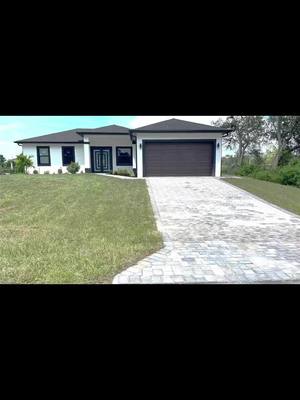 A post by @yanet.cifre on TikTok caption: UBICACIÓN!!! HOME FOR SALE!!!  Lehigh Acres.   239 692 1641  OK REALTY.  #realestate #agenteinmobiliario #buyyouhomewithme 