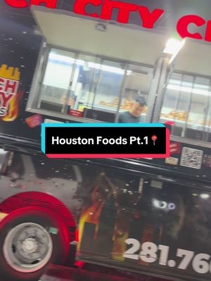 A post by @freshcakess_ on TikTok caption: Clutch City Cluckers 9/10 🤤😋❤️🤘🏼 #HoustonTx #HoustonFoodie #HoustonFoodTrucks #UptownHouston #GalleriaHouston #fyp