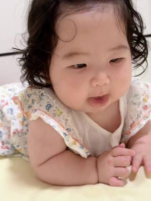 A post by @cutebabyloveyang on TikTok caption: so lovely baby 💕💕💕🥰🥰🥰❤️❤️❤️🤣🤣🤣❤️#babylove #cutebaby #bornbaby #cute #babybehavior #babyvoices #healing #coolbaby 