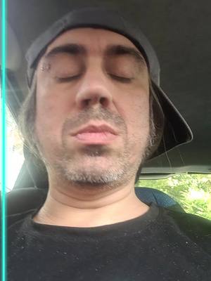 A post by @metalluz on TikTok caption: #distorsione