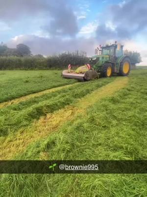 A post by @harry.williams1 on TikTok caption: August 🙌🌱#fyp #johndeere #agriculture #silage23 #155r #7530premium 