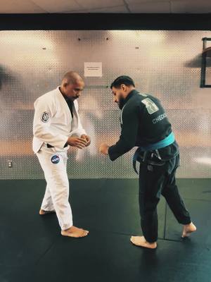 A post by @sanabulcombat on TikTok caption: Start finishing takedowns with this Fireman’s Carry instructional by @sinistrolacerdabjj 👀 #bjj #mma #sanabul #teamsanabul