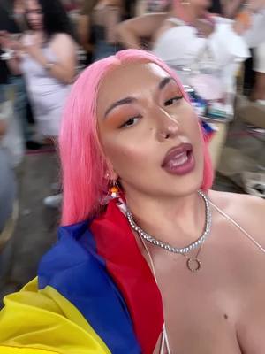 A post by @vixenmauves on TikTok caption: @Karol G at MetLife Stadium, where I saw Beyoncé and Lady Gaga. I can’t explain how much it means to have a powerful bitch from COLOMBIA sellout a Stadium just like my other two legendary queens. #BICHOTASEASON . 🇨🇴  #karolg #mananaserabonito #mañanaserabonito #colombia #tiktokcolombia 