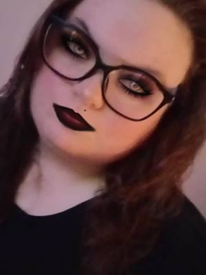 A post by @typeonediabeticshelly on TikTok caption: #duet #fyp #halloweenlook #fypシ