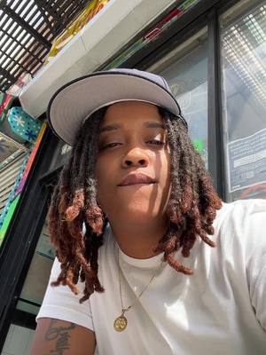 A post by @ashcash.dadon on TikTok caption: Happy monday #ashcashdadon #lgbt🌈 #nyc #foryou