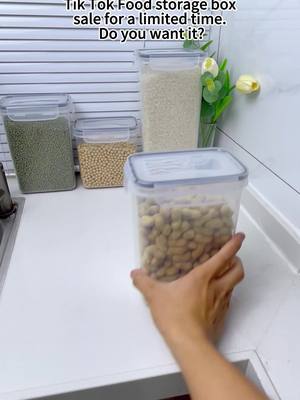 A post by @coolgelsplat_0 on TikTok caption: You definitely like the super food storage box🥜🍫🍞#trendhunter#summersale#trendnew#tiktokmademebuylt#BigSavingDays#spotlight#foodstorage#goodthings#fyp