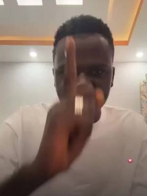 A post by @hadja_4ever on TikTok caption: @Binguini Bakhaga @Tonton Pal #224🇬🇳🇬🇳guineeprtoi #viraltiktok #usa🇺🇸 #225🇨🇮 #ategrigriinternational