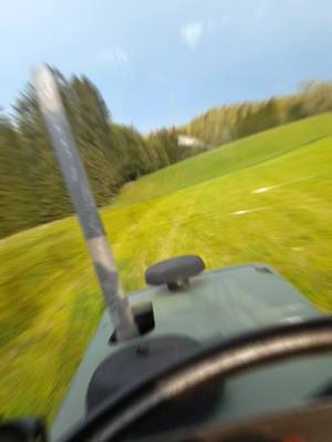 A post by @leonwillmann0 on TikTok caption: #mbtrac #mbtracpower #landini #schwarzwald #landwirtschaft #dorf #eicher @LucaWillmann0 @schulersimon0 @andi_07 @ketterernoah @Joel @Jonah @Luca @Sophie @MARCEL @David 