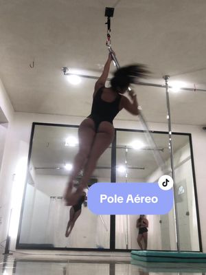 A post by @yazialexandra on TikTok caption: #poleaereo #aerialpole #poledancer #acrobat 