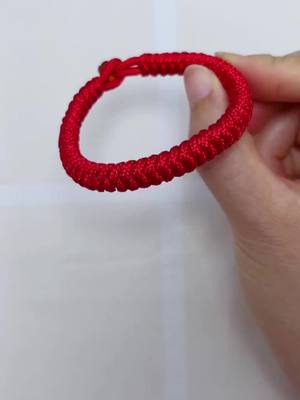 A post by @aaronlikehandcraft on TikTok caption: Hand-woven rope. #foryou #fyp #DIY #handcraft #handmade #tiktok 