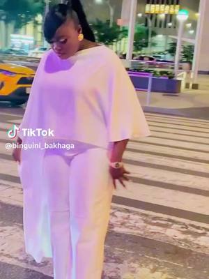 A post by @hadja_4ever on TikTok caption: @Binguini Bakhaga @Tonton Pal #greenscreen #usa🇺🇸 #france🇫🇷 #viraltiktok #224🇬🇳🇬🇳guineeprtoi