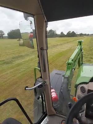 A post by @willyxx07 on TikTok caption: #agriculture #grasernte #fendt516#fendtone@Michi 8520🥰 @Matis_21.7 