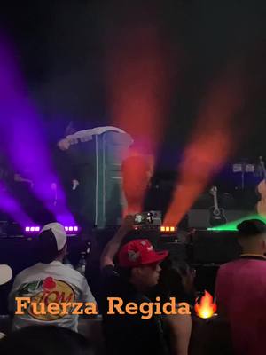 A post by @leslieramosg on TikTok caption: #quesetequito #fuerzaregida #jop #fyp #banda #bestconcertever #floorseats #prudentialcenter #ny #nj 🇲🇽🔥😮‍💨❄️