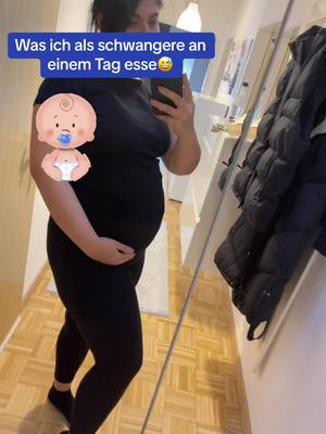 A post by @kuubii_ on TikTok caption: Wie sieht euer essverhalten aus? #ssw19 #babylove #babyboy #schwangerschaft #februarybaby #foryoupage #fyyy #momlife #likes #ersteskind #essen 