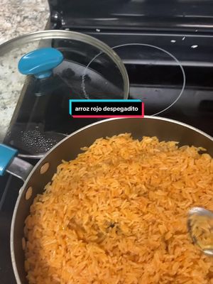 A post by @pasatiempoconali on TikTok caption: #arrozrojo#flojo#recetarapida#texas#mexicanaencore #foryourpage 