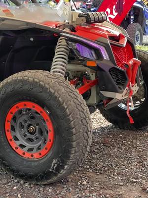 A post by @desmadres_offroad on TikTok caption: Fuga fugaaa 💨🚨 #desmadres_offroad #vallartazo2023 #rutavallarta2023 #polarisrzr #rzr #rzrlife #canam #maverickx3 #maverickrc #rutasmexico #rutasrzr #rutasrzr🇲🇽☘️ #vallartazo #utv #utvlife #foxracing #fy #fypシ #mexico🇲🇽 