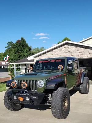 A post by @sargejt on TikTok caption: Halloween is upon us!! #halloween #fall #jeepersween #tiktok #ohiovalleyjeepclub #ovjc #fyp #viral #jeep #jeeps #