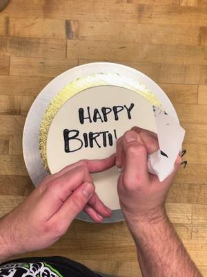 A post by @sublimecakedesign on TikTok caption: What do we think of this font ? #cakeinscription #caketok #fyp #cakedecorating #inscription #satisfying 