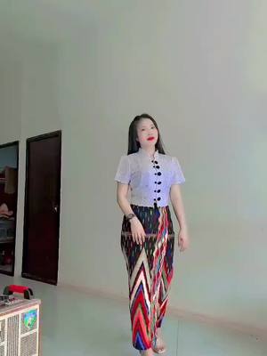 A post by @ahting515 on TikTok caption: #CapCut #kachinsongs #Nang hte yep yep nga mayu ai😋#tiktokmyanmar #tiktokuni #fouryoupage