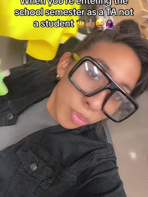 A post by @jellyfamjailee on TikTok caption: Im actually hype and its going good 🙏🏽#student #ta #teachingassistant #teachersoftiktok #studentlife #nyu #newyorkuniversity