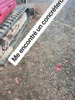 A post by @fraimeros on TikTok caption: #concreto #parati #foryou #fraimeros si ocupan concreto cominiquense aqui #construction #foryou #viral