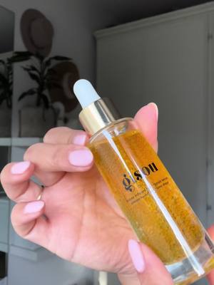 A post by @frattolillosara333 on TikTok caption: @Gisou 💕 #gisou #prodottooffertodagisou #gisouhoneyglow @sephora #oil #gisouoil