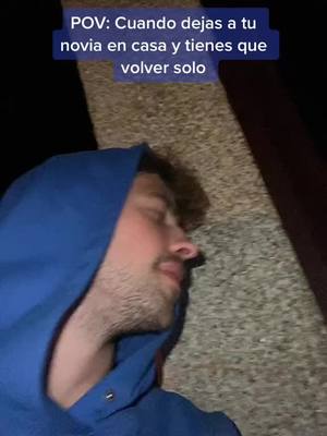 A post by @belloverdia on TikTok caption: ALONE #parati #fyp #viral #xbcyza #comedia #mozart 