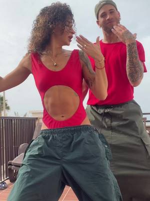 A post by @blaacktino on TikTok caption: Que calor❣️ DC: ?  #fyp #parati #couple #dance #quecalorchallenge #quecalor 