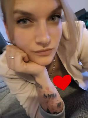 A post by @nickii.mueller_4720 on TikTok caption: #postconcertdepression #meinkörper #backtome #blueeyes #loveyourselffirst #tattoolover #momof2 #🎀 #foryou #fyp #fypage #meinetattoosmeinleben #badmom #musikistmeinetherapie #chaotin #chaot #chaoten #me