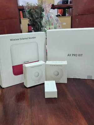 A post by @morillotecn_ on TikTok caption: instalación se sistema de alarma hikvision AX PRO ✅️