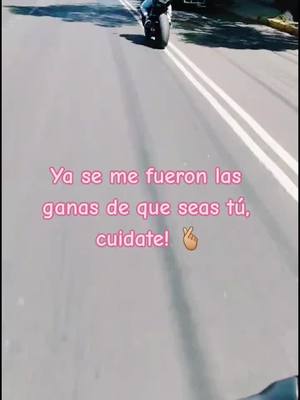 A post by @zeyamendoza on TikTok caption: #bikergirl #trending #bikerutas #motos #contenido #newtrending #biker #videosdemotos #viral #chicabiker