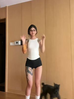 A post by @igfbvbfg7486 on TikTok caption: #girls #egirl #foryou #viral #cutegirl 