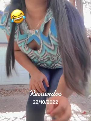 A post by @alexacruz349 on TikTok caption: #Recuerdos 🤣🤣🤭🤭