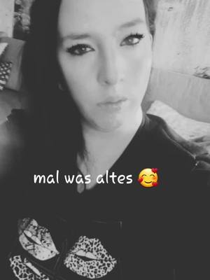 A post by @techno_maus_tdm on TikTok caption: ich sing ein Lied für dich #ichsingeinliedfürdich #foryoupage #saar #fypシ゚viral #saarländer🍺 #deutschland #saarländerin❤ #saarlandgirl #💥friendsforlife💥 #thedarkmaster #thedarkmastercrew #legendfamily🔱🤎 #fypage