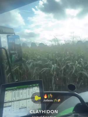 A post by @harry.williams1 on TikTok caption: 🌽23#fyp #johndeere #maize23