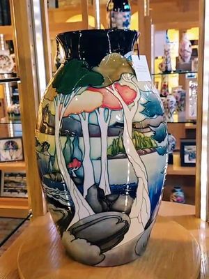 A post by @reeja.john on TikTok caption: MOORCROFT MUSEUM #MUSEUM #STOKEONTRENT #UKMALLU #photooftheday #ukmallu🇬🇧 #dayout