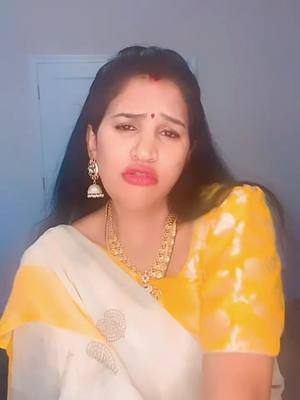 A post by @lavysree on TikTok caption: Yama yamaga muddistavani 🙈😜😂😍 #duet #fyp #foryoupage #quwaittiktok #quwait #uae #lavyspecial #uae_bd #foryou #bheren #qatar #saree #90s