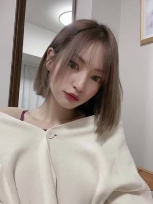 A post by @syaaa_n on TikTok caption: #バレないかな誰かにバレないかな 