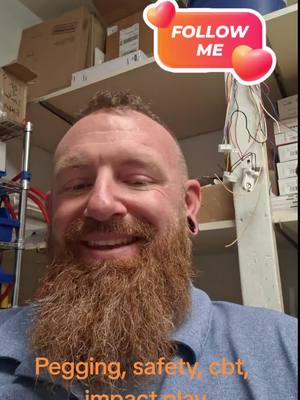 A post by @luckythevers on TikTok caption: #happy #trending #luckythevers #kinktok #beardsoftiktok 