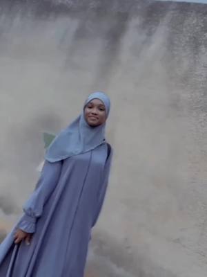 A post by @fatima_sarah5 on TikTok caption: #CapCut #fyp #millionviewsvideo #viral @Fatoumata maouloudou Tall 