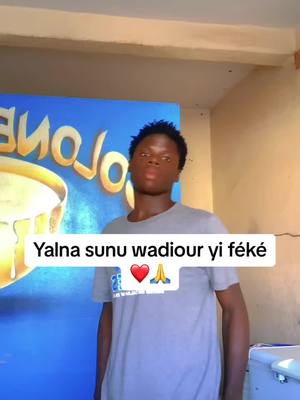 A post by @abdou_mback on TikTok caption: #retrosenegalais #youssoundour #221tiktokgalsen🇸🇳 #foryou #pourtoi #challenge #fyp #tiktok🇸🇳 #viral #viraltiktok #galsen221 #papa #capcut 