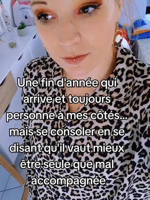 A post by @maryyne88 on TikTok caption: J'ai tout de même ma fille, ma vie ❤️ et ça c'est le plus important. #findannee#seule#alone#only#mamansolo#mamantatouée#mamandejantée#clochette70#celibataire#mafille 