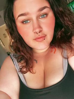 A post by @country.girl860 on TikTok caption: #needmorefollowersplease #fypシ゚viral🖤tiktok☆♡ #beautifullikealways🔥❤️😘 #plussize #lipsync #nohateneeded #donthatemebecauseimbeautiful