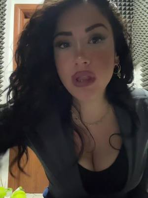 A post by @toniamadonnaofficial on TikTok caption: #viral_video #viralvideos #neiperte