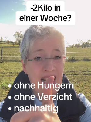 A post by @balancebotin on TikTok caption: Ich zeige dir mit einem erfolgreichen Programm, wie du auch mit Herausforderungen gut abnehmen kannst! #abnehmprogramm #detox #wechseljahre #stoffwechsel #leichtgewichtverlieren #abnehmen #gewichtverlieren #entgiften #entschlacken #blähbauch #menopause #bauchfettreduzieren #abnehmenohnezuhungern #abnehmenmitgenuss #abnehmen2023 #abnehmenvorhernachher #abnehmenohnehunger #abnehmenohneverzicht #abnehmenohnehungern #bauchfettreduzieren 